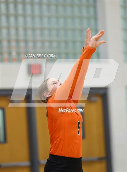 Thumbnail 3 in Grand Saline vs Alba-Golden photogallery.