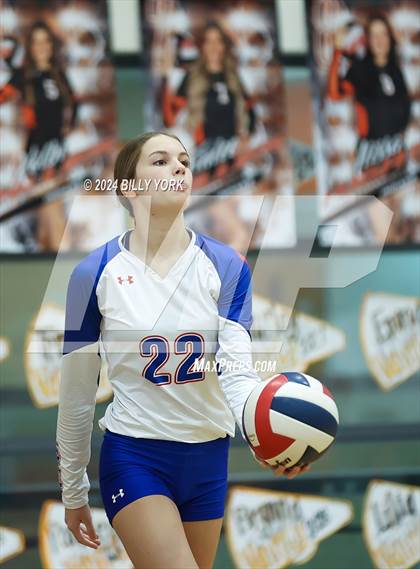 Thumbnail 3 in Grand Saline vs Alba-Golden photogallery.