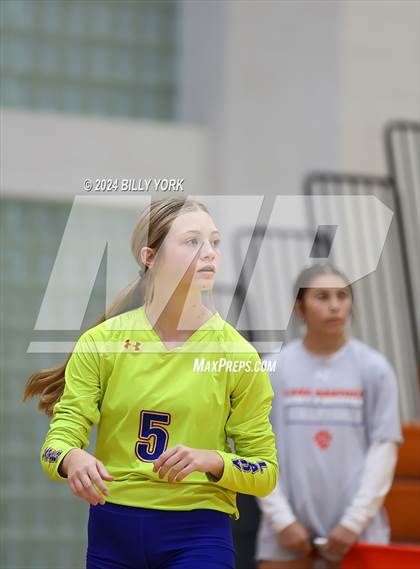Thumbnail 3 in Grand Saline vs Alba-Golden photogallery.