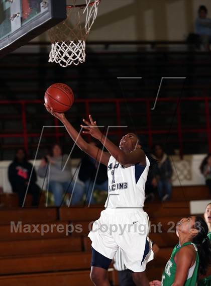 Thumbnail 2 in Eagle Rock vs. Duarte "GHS 2012 Holiday Tournament" photogallery.
