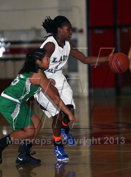 Thumbnail 2 in Eagle Rock vs. Duarte "GHS 2012 Holiday Tournament" photogallery.