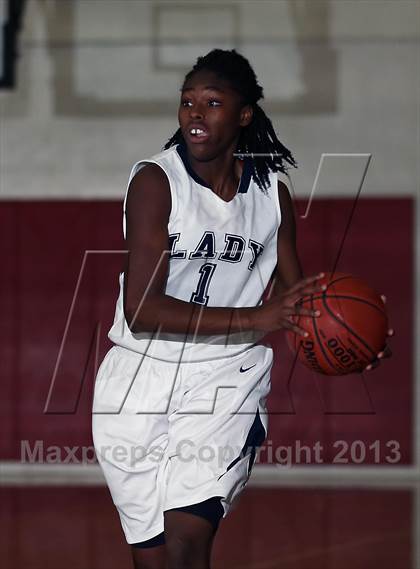 Thumbnail 3 in Eagle Rock vs. Duarte "GHS 2012 Holiday Tournament" photogallery.