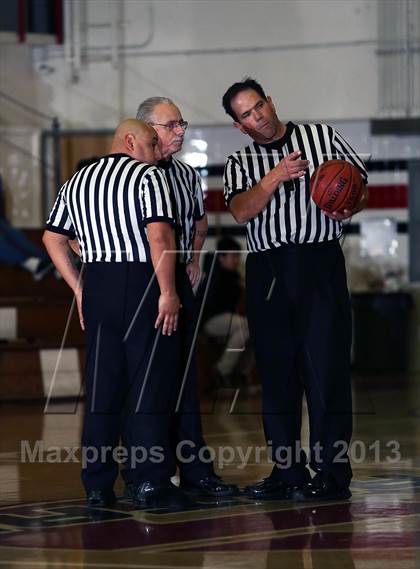 Thumbnail 1 in Eagle Rock vs. Duarte "GHS 2012 Holiday Tournament" photogallery.