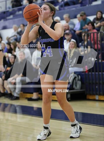 Thumbnail 3 in Hilliard Bradley vs Teays Valley (OHSAA D1 Sectional) photogallery.