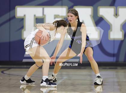 Thumbnail 1 in Hilliard Bradley vs Teays Valley (OHSAA D1 Sectional) photogallery.