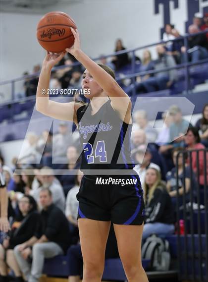 Thumbnail 1 in Hilliard Bradley vs Teays Valley (OHSAA D1 Sectional) photogallery.