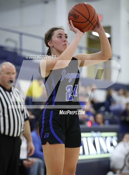Thumbnail 2 in Hilliard Bradley vs Teays Valley (OHSAA D1 Sectional) photogallery.