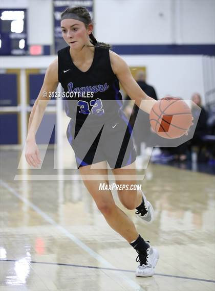 Thumbnail 3 in Hilliard Bradley vs Teays Valley (OHSAA D1 Sectional) photogallery.