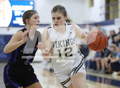 Thumbnail 1 in Hilliard Bradley vs Teays Valley (OHSAA D1 Sectional) photogallery.