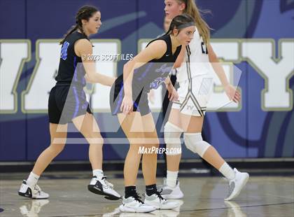 Thumbnail 2 in Hilliard Bradley vs Teays Valley (OHSAA D1 Sectional) photogallery.
