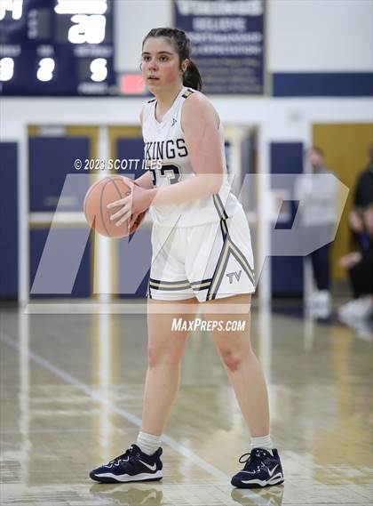 Thumbnail 1 in Hilliard Bradley vs Teays Valley (OHSAA D1 Sectional) photogallery.