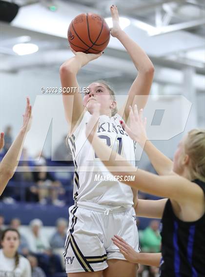 Thumbnail 2 in Hilliard Bradley vs Teays Valley (OHSAA D1 Sectional) photogallery.