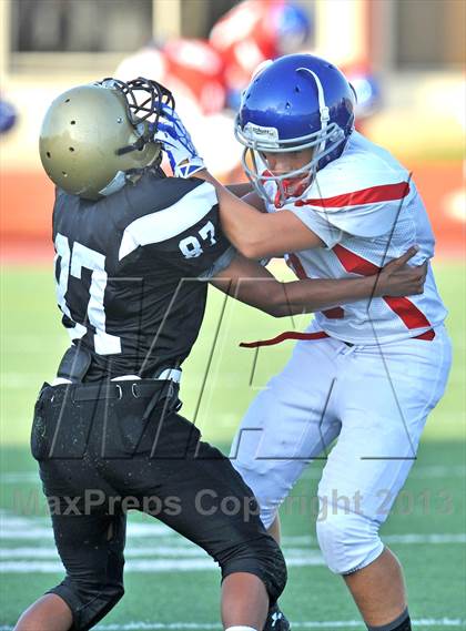 Thumbnail 3 in Fossil Ridge Black @ Grapevine White photogallery.