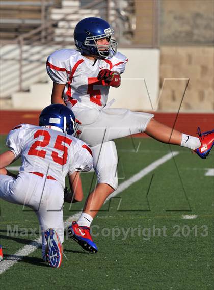 Thumbnail 3 in Fossil Ridge Black @ Grapevine White photogallery.