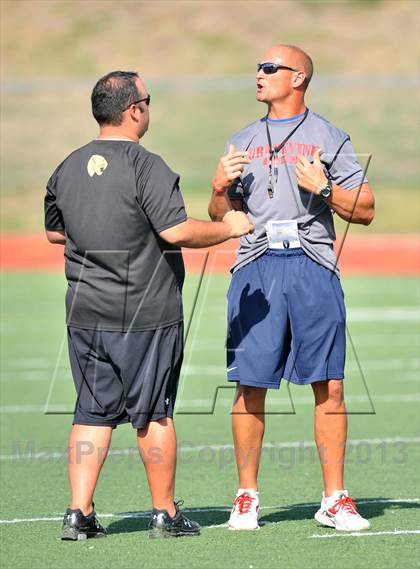 Thumbnail 2 in Fossil Ridge Black @ Grapevine White photogallery.