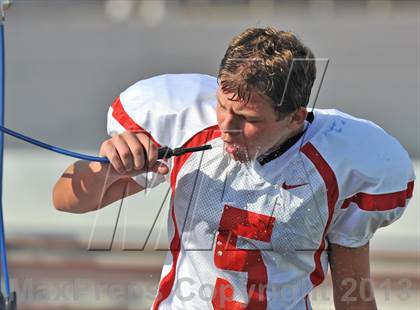 Thumbnail 1 in Fossil Ridge Black @ Grapevine White photogallery.