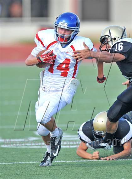 Thumbnail 2 in Fossil Ridge Black @ Grapevine White photogallery.