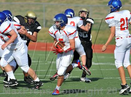 Thumbnail 1 in Fossil Ridge Black @ Grapevine White photogallery.