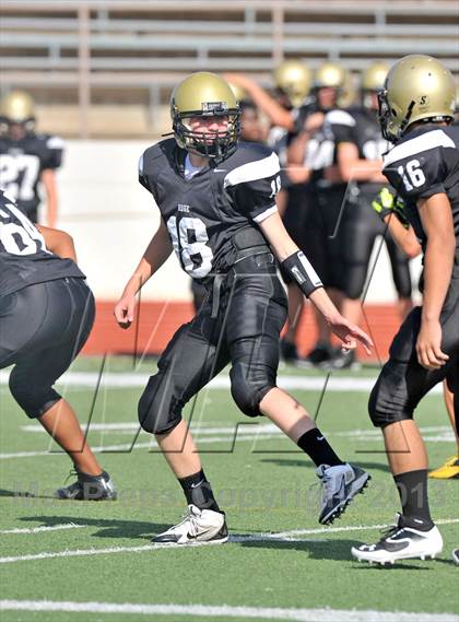 Thumbnail 1 in Fossil Ridge Black @ Grapevine White photogallery.