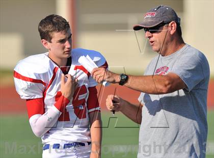 Thumbnail 2 in Fossil Ridge Black @ Grapevine White photogallery.