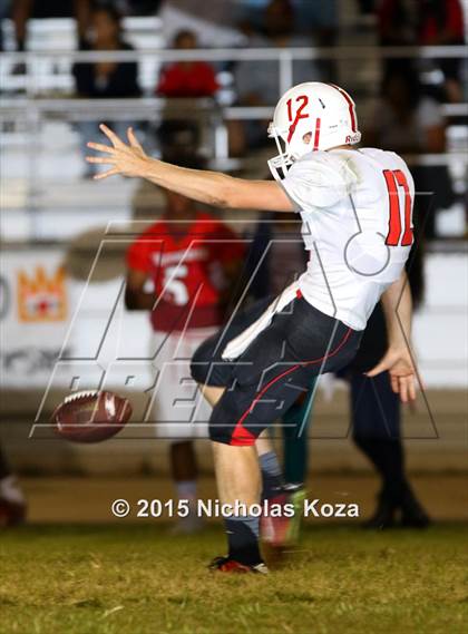 Thumbnail 2 in Harvard-Westlake vs. Westchester photogallery.