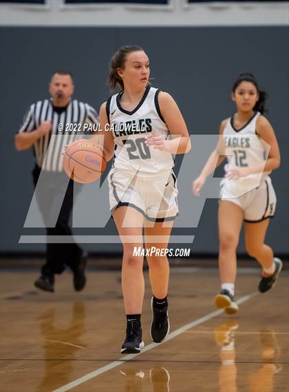 Thumbnail 3 in Klahowya vs. Bellevue Christian (WIAA 1A District Playoff) photogallery.