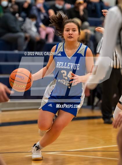 Thumbnail 1 in Klahowya vs. Bellevue Christian (WIAA 1A District Playoff) photogallery.