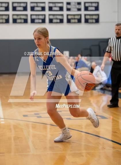 Thumbnail 1 in Klahowya vs. Bellevue Christian (WIAA 1A District Playoff) photogallery.