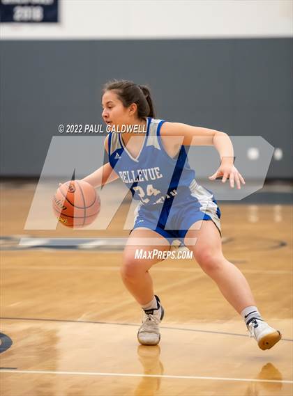 Thumbnail 1 in Klahowya vs. Bellevue Christian (WIAA 1A District Playoff) photogallery.