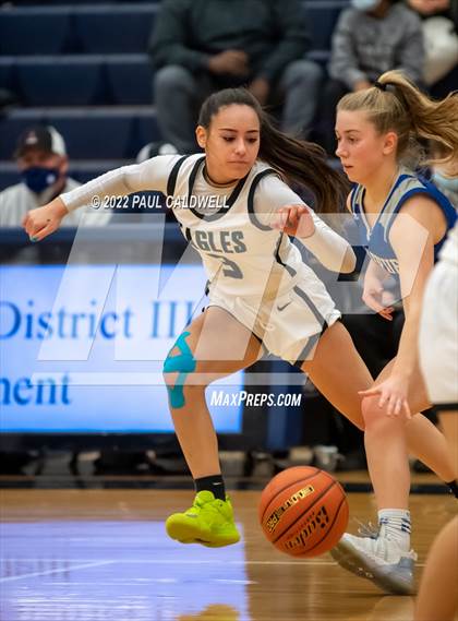 Thumbnail 2 in Klahowya vs. Bellevue Christian (WIAA 1A District Playoff) photogallery.