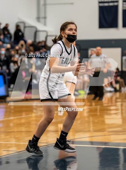 Thumbnail 1 in Klahowya vs. Bellevue Christian (WIAA 1A District Playoff) photogallery.