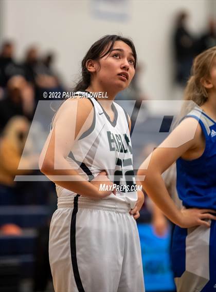 Thumbnail 3 in Klahowya vs. Bellevue Christian (WIAA 1A District Playoff) photogallery.