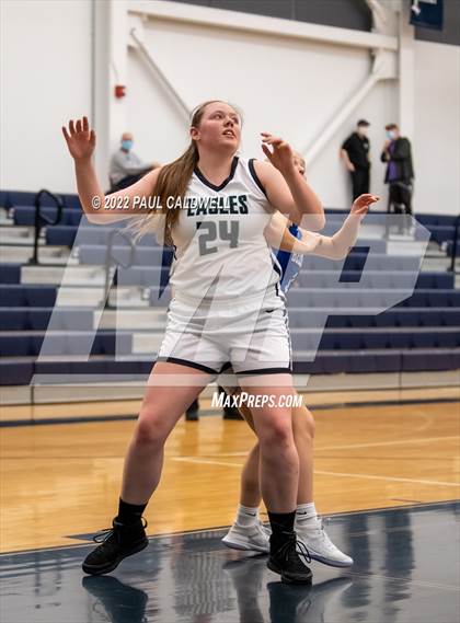 Thumbnail 1 in Klahowya vs. Bellevue Christian (WIAA 1A District Playoff) photogallery.