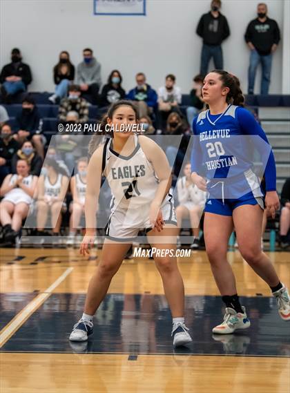 Thumbnail 3 in Klahowya vs. Bellevue Christian (WIAA 1A District Playoff) photogallery.