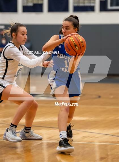 Thumbnail 2 in Klahowya vs. Bellevue Christian (WIAA 1A District Playoff) photogallery.
