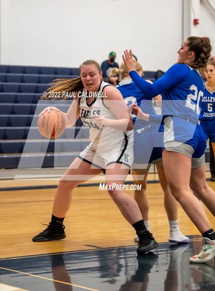Thumbnail 3 in Klahowya vs. Bellevue Christian (WIAA 1A District Playoff) photogallery.