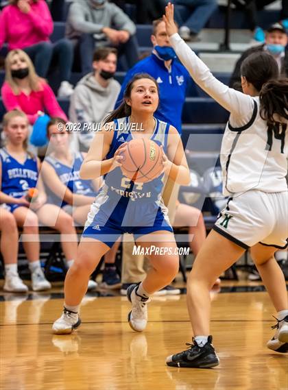 Thumbnail 3 in Klahowya vs. Bellevue Christian (WIAA 1A District Playoff) photogallery.