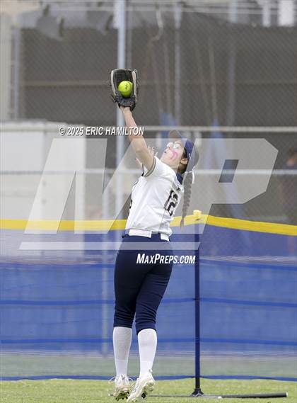 Thumbnail 3 in Long Beach Poly vs. Santa Monica (CIFSS D4 Quarter Final) photogallery.