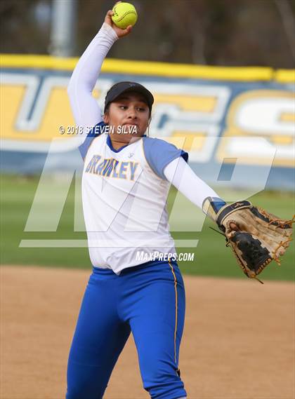 Thumbnail 2 in Brawley vs. Olympian (CIF SDS D2 Final) photogallery.