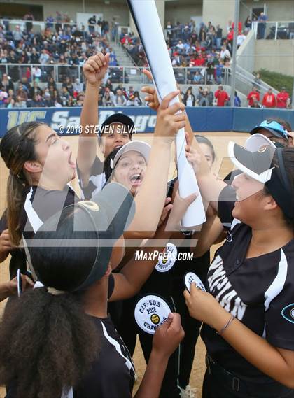 Thumbnail 3 in Brawley vs. Olympian (CIF SDS D2 Final) photogallery.