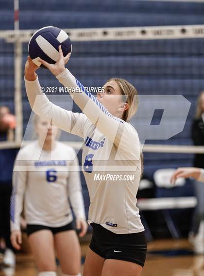 Thumbnail 1 in Parma vs Sugar-Salem (3A State Tournament )  photogallery.