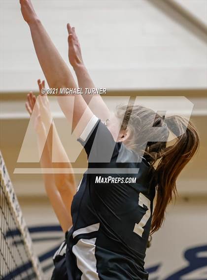 Thumbnail 2 in Parma vs Sugar-Salem (3A State Tournament )  photogallery.