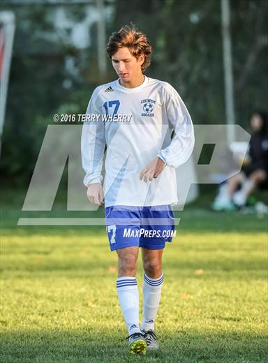 null - Photo 01