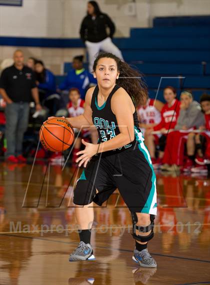 Thumbnail 2 in Pasadena Memorial vs Ray (W. B.) Corpus (McDonald's Texas Invitational) photogallery.