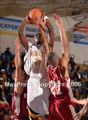Thumbnail 3 in Newark @ Niagara Falls (Cataract City Classic) photogallery.