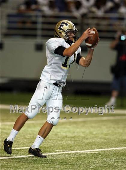 Thumbnail 3 in Foster vs. Hanks (Dave Campbell's Texas Football Classic) photogallery.