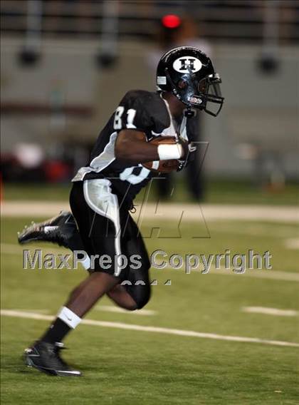 Thumbnail 2 in Foster vs. Hanks (Dave Campbell's Texas Football Classic) photogallery.
