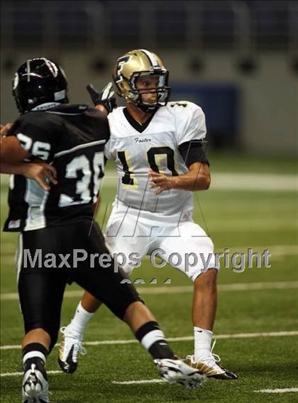 Thumbnail 2 in Foster vs. Hanks (Dave Campbell's Texas Football Classic) photogallery.