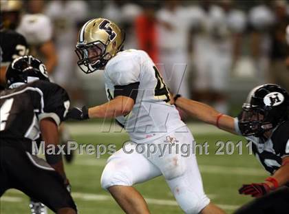 Thumbnail 2 in Foster vs. Hanks (Dave Campbell's Texas Football Classic) photogallery.