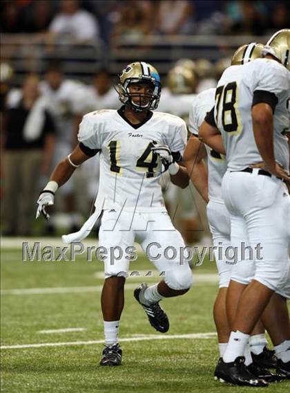 Thumbnail 1 in Foster vs. Hanks (Dave Campbell's Texas Football Classic) photogallery.
